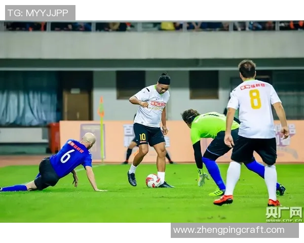 马群耀心目中的足球偶像与他喜爱的明星球员风采解析